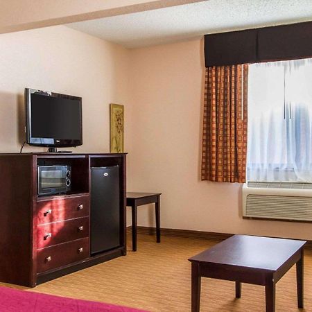 Quality Inn & Suites Ottumwa North Exterior foto